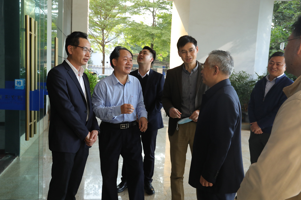自治区交通运输厅厅长刘可到我集团公司承建运营的大数据中心开展调研